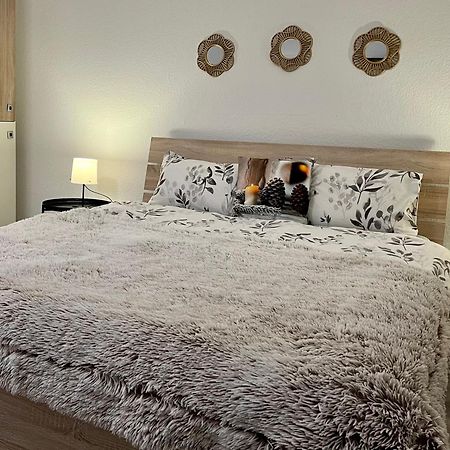 Marienhaus Apartment - Zentral, Parken, Netflix, Kontaktloses Einchecken Вупперталь Екстер'єр фото