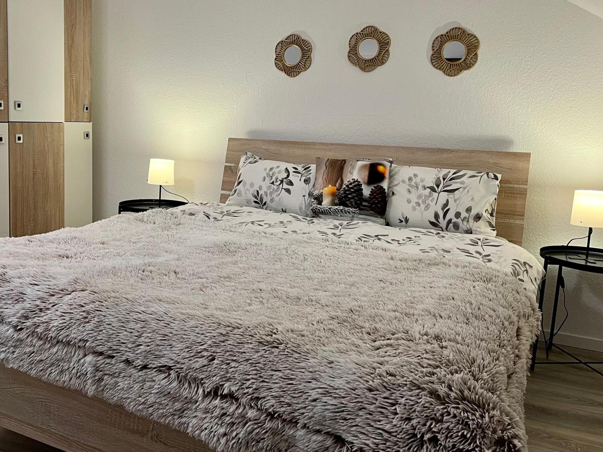 Marienhaus Apartment - Zentral, Parken, Netflix, Kontaktloses Einchecken Вупперталь Екстер'єр фото